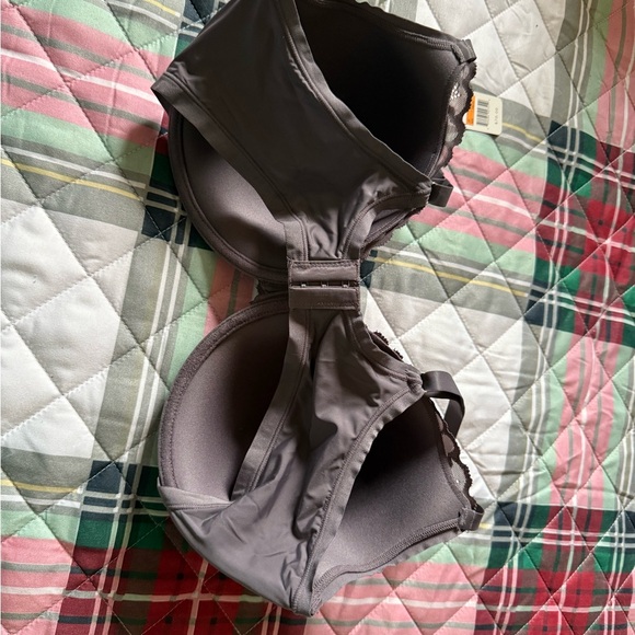 Natori bra nwt never worn - Picture 7 of 7